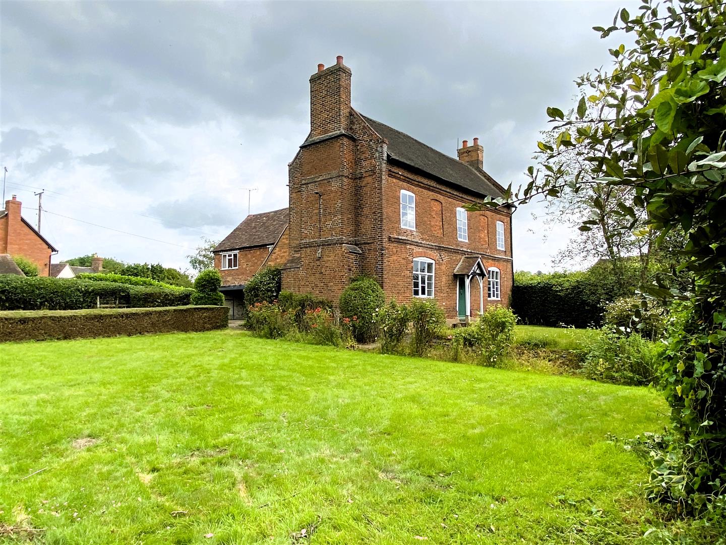 High House, Kidderminster, DY14 9LY Estate Agents & Auctioneers